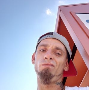 Meet your Posher, Chuckles